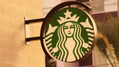 Photo of หุ้น Starbucks ลดลง เนื่องจากยอดขายต่ำกว่าการประมาณการ